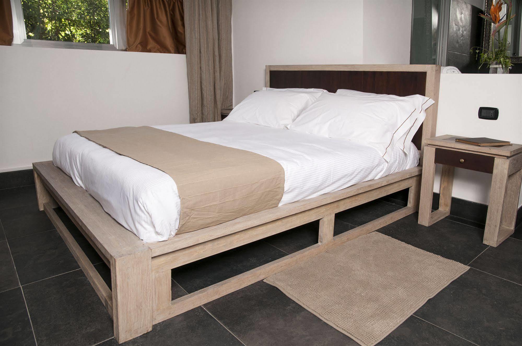 Seven Maze Charming House Bed and Breakfast Bari Exteriör bild